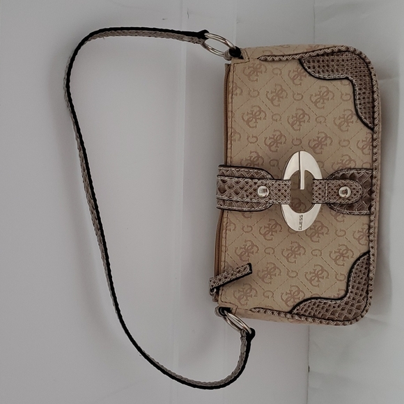Guess Signature Logo Shoulder Bag Tan - Picture 1 of 9